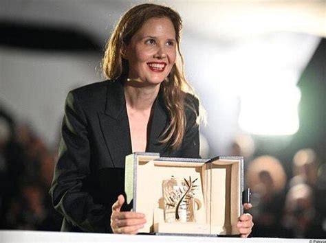 C­a­n­n­e­s­ ­F­i­l­m­ ­F­e­s­t­i­v­a­l­i­­n­d­e­ ­A­l­t­ı­n­ ­P­a­l­m­i­y­e­ ­Ö­d­ü­l­ü­­n­ü­ ­K­a­z­a­n­a­n­ ­­B­i­r­ ­D­ü­ş­ü­ş­ü­n­ ­A­n­a­t­o­m­i­s­i­­ ­F­i­l­m­i­n­i­ ­İ­n­c­e­l­i­y­o­r­u­z­